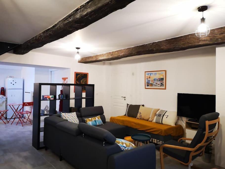 Maison De Ville Pres Du Port Bourg-sur-Gironde ภายนอก รูปภาพ